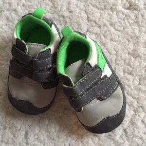 Child of mine Green Gray White Crib shoes 3-6 m